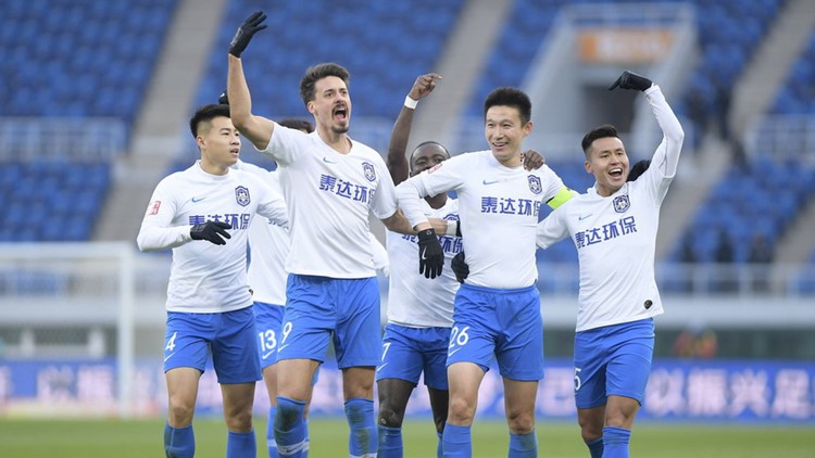 泰达队气势如虹,信心满满迎接下一场比赛 泰达队气势如虹,信心满满迎接下一场比赛