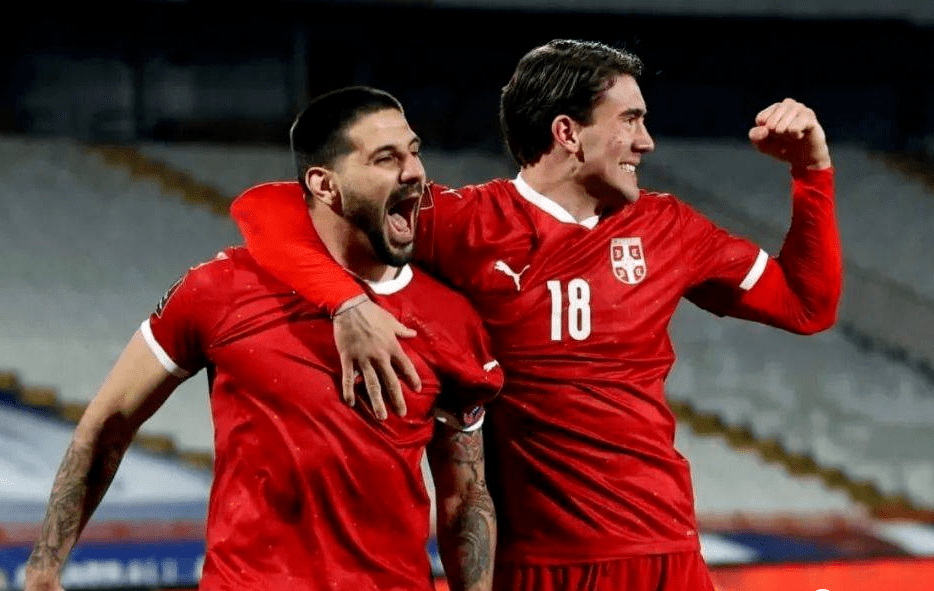 包含塞尔维亚取胜在望，欧预赛小组出线希望渐显的词条