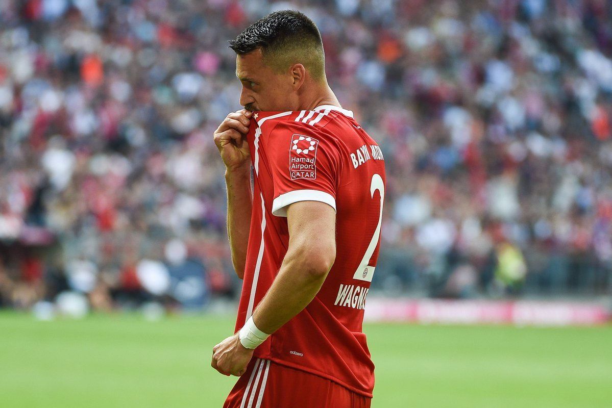 马赛球迷抗议，呼吁主帅优化战术提高效率的简单介绍