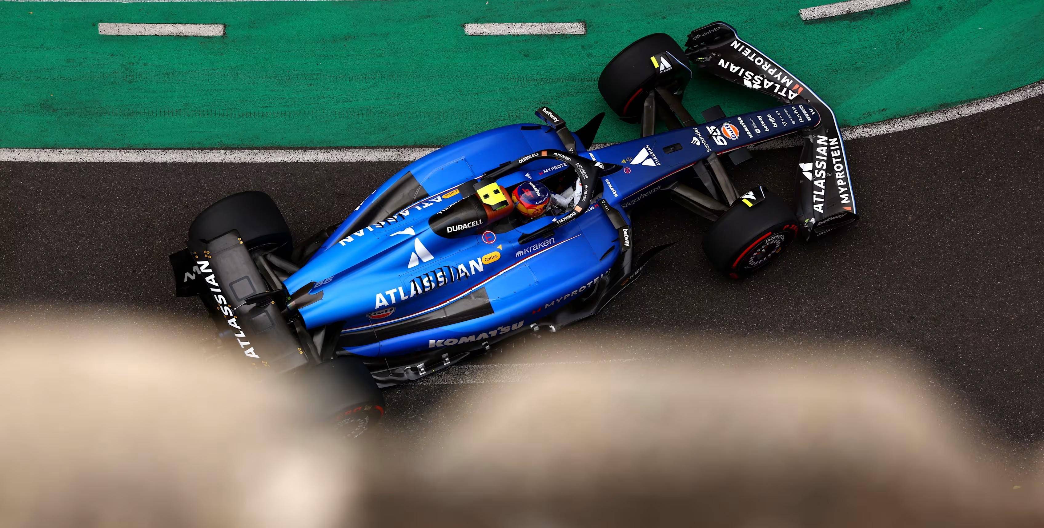 索伯车队碾压雷诺车队，塞恩斯刷新纪录