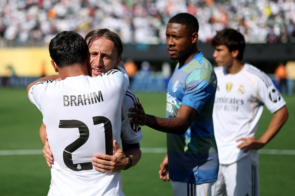 AC米兰鏖战塞维利亚,莫德里奇点燃赛场 AC米兰鏖战塞维利亚,莫德里奇点燃赛场