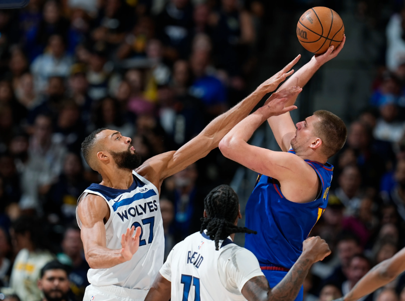 骑士横扫马刺,戈贝尔刷新纪录 骑士横扫马刺,戈贝尔刷新纪录