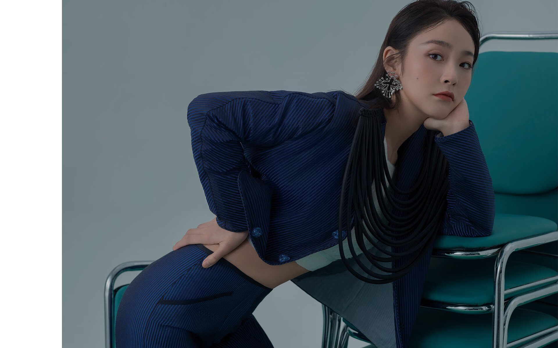 孤胆寒刃劈开密布云层，年度焦点之战，乔治一投定江山